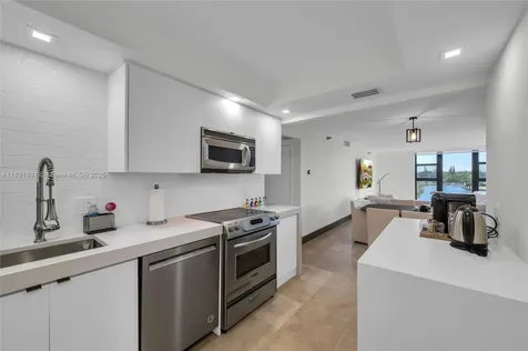 20515 E Country Club Drive Aventura FL 33180