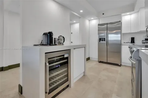 20515 E Country Club Drive Aventura FL 33180