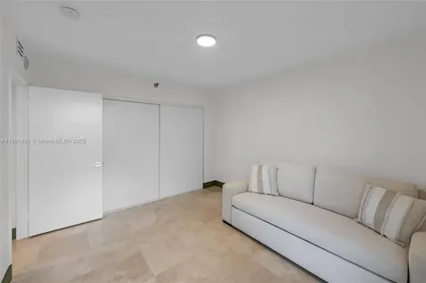 20515 E Country Club Drive Aventura FL 33180