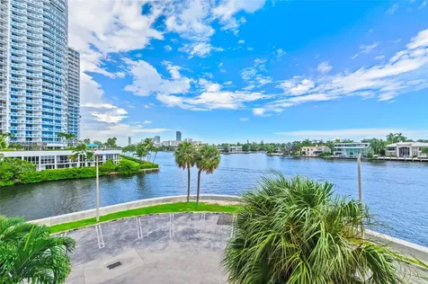 20515 E Country Club Drive Aventura FL 33180