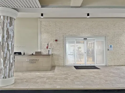 20515 E Country Club Drive Aventura FL 33180