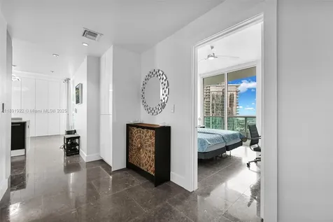 900 Biscayne Boulevard Miami FL 33132