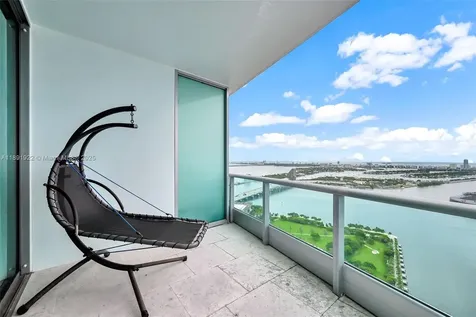 900 Biscayne Boulevard Miami FL 33132