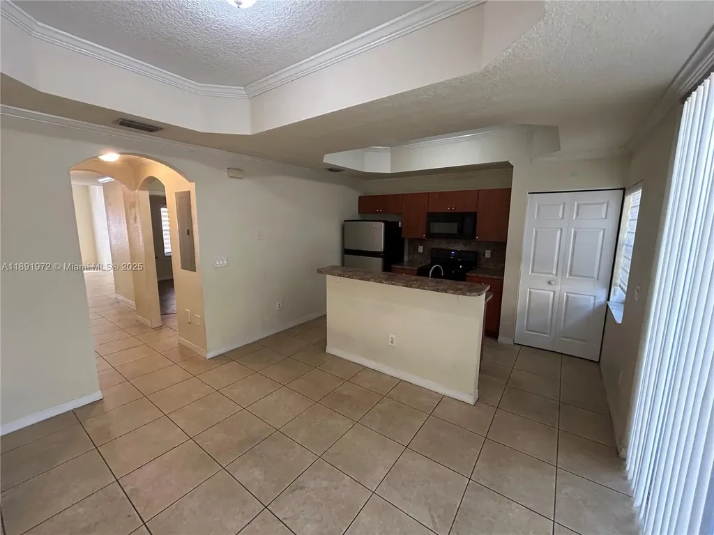 2279 Anchor Court Fort Lauderdale FL 33312
