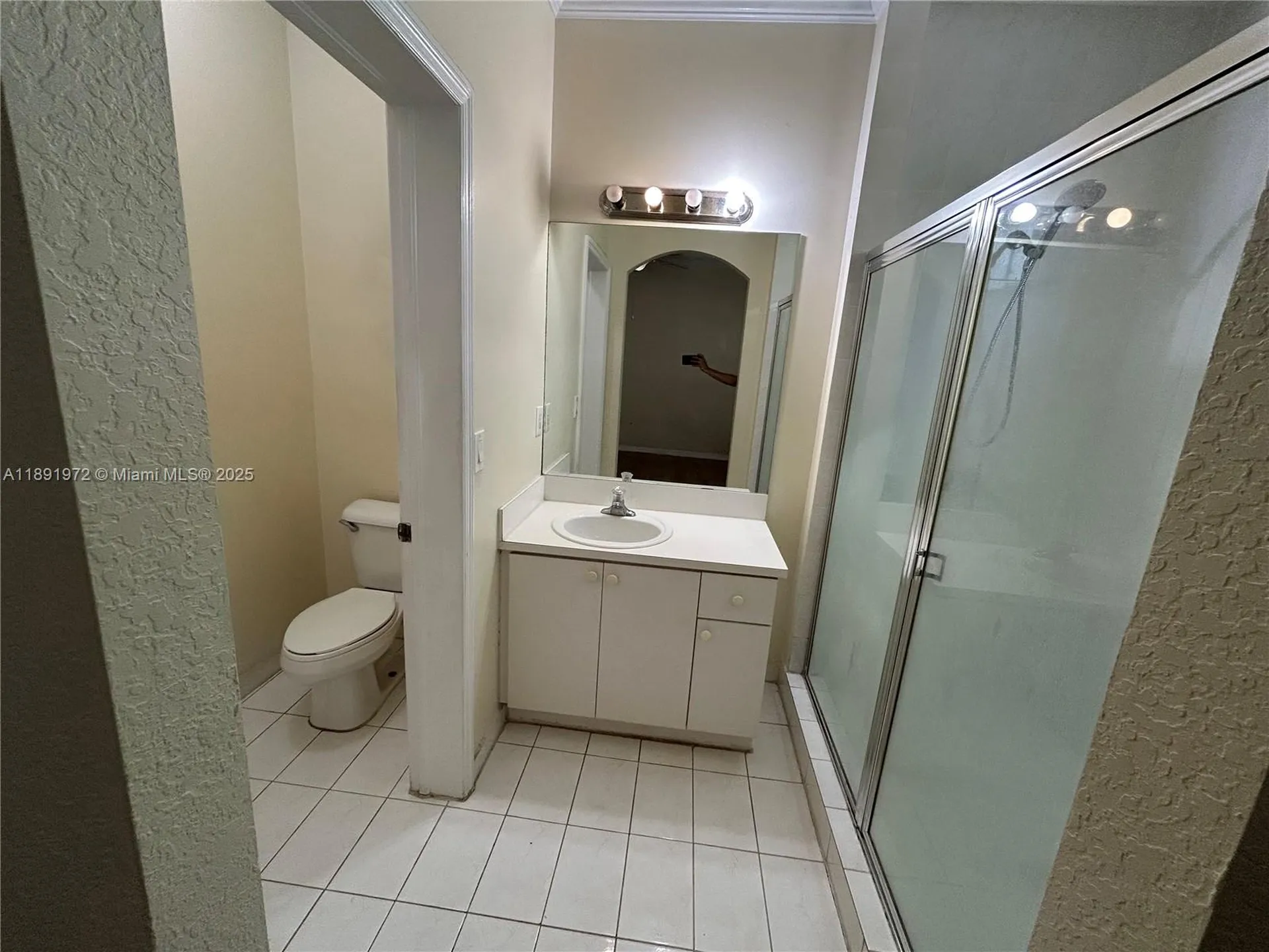 2279 Anchor Court Fort Lauderdale FL 33312