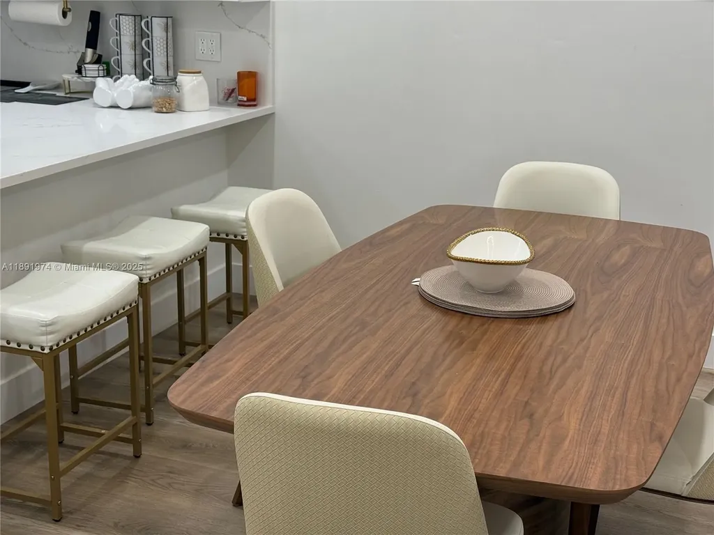 8204 Summerbreeze Lane Boca Raton FL 33496