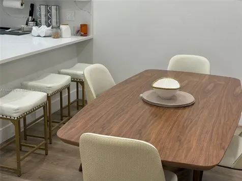 8204 Summerbreeze Lane Boca Raton FL 33496