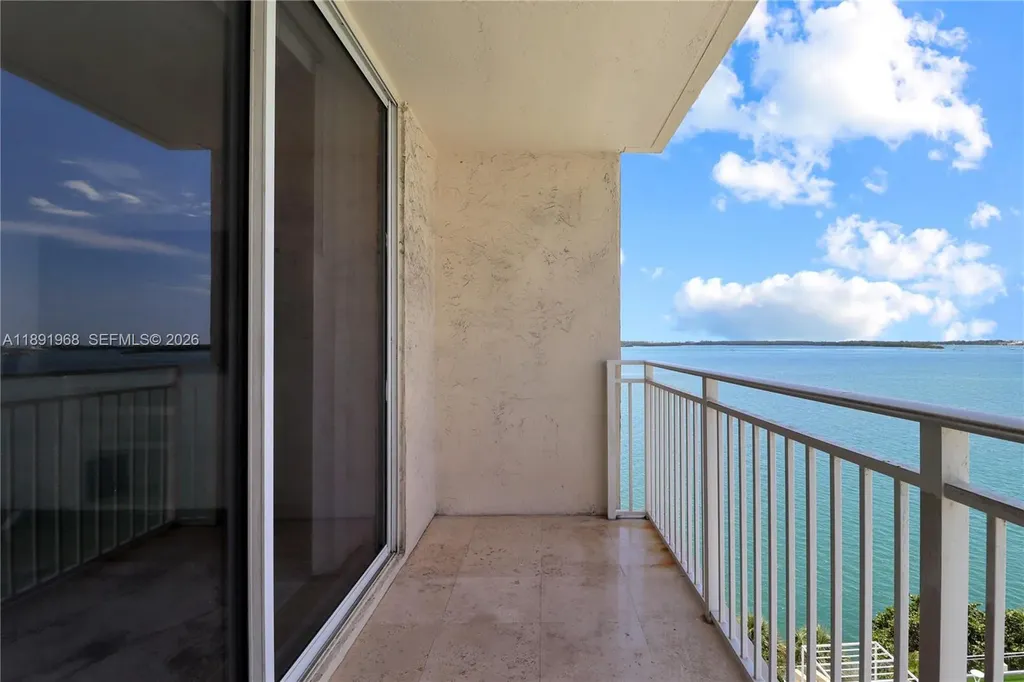 770 Claughton Island Drive Miami FL 33131