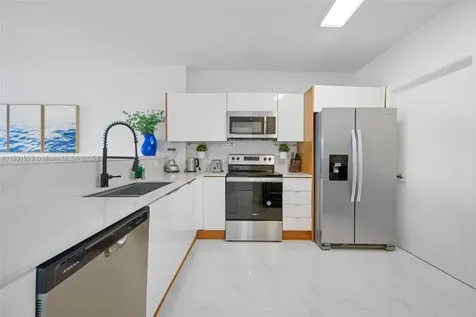 18100 N Bay Road Sunny Isles Beach FL 33160
