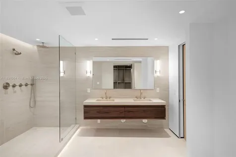 222 E Rivo Alto Drive Miami Beach FL 33139