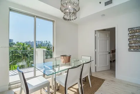3500 Island Boulevard Aventura FL 33160