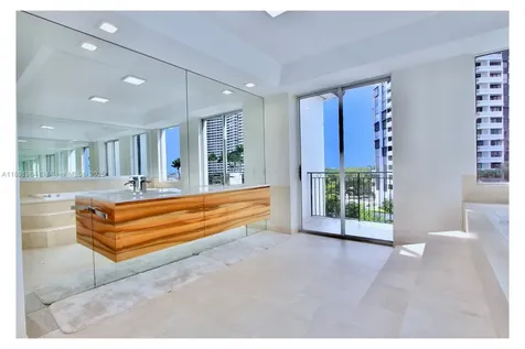 3500 Island Boulevard Aventura FL 33160