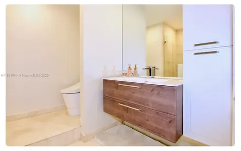 3500 Island Boulevard Aventura FL 33160