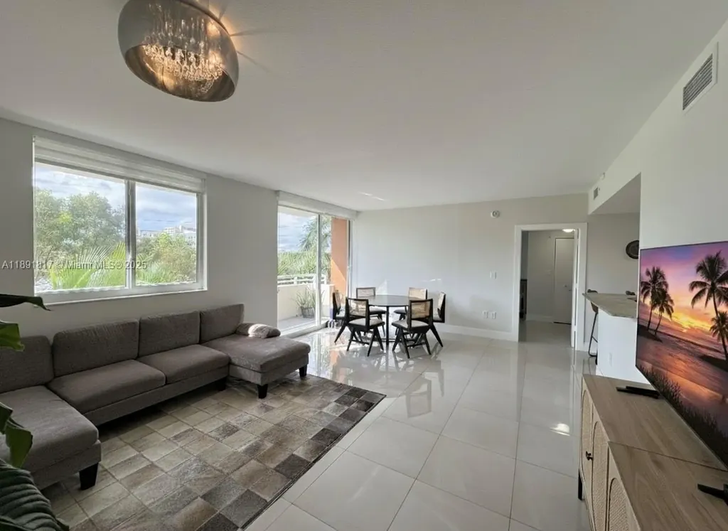 2775 NE 187th Street Aventura FL 33180