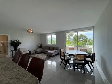 2775 NE 187th Street Aventura FL 33180
