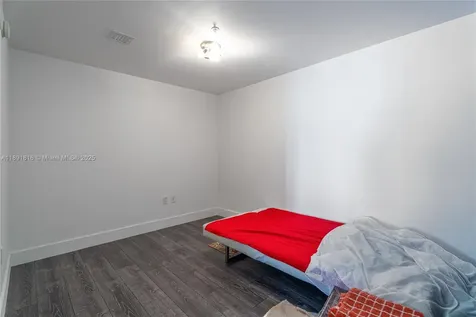 253 NE 2nd Street Miami FL 33132