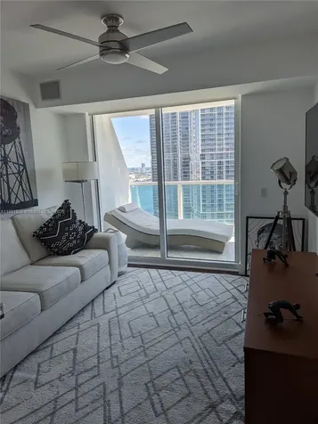 41 SE 5th Street Miami FL 33131