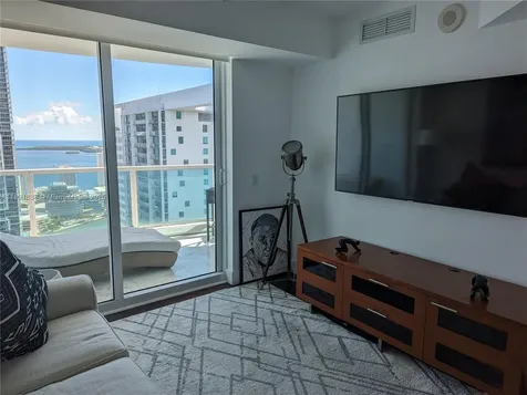 41 SE 5th Street Miami FL 33131