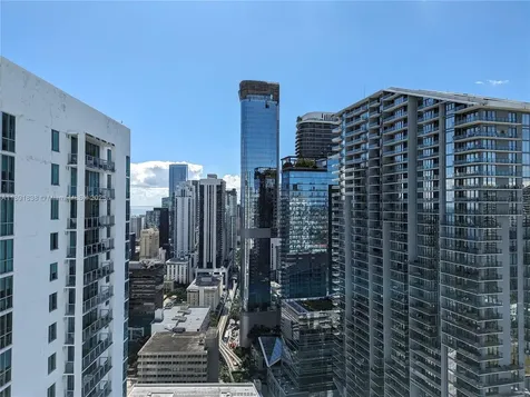 41 SE 5th Street Miami FL 33131