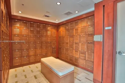 41 SE 5th Street Miami FL 33131
