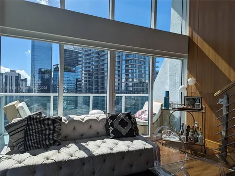 41 SE 5th Street Miami FL 33131