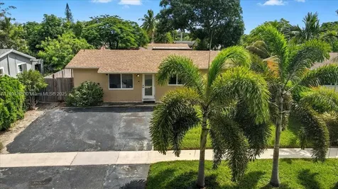 514 SW 72nd Terrace North Lauderdale FL 33068