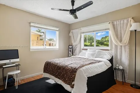 514 SW 72nd Terrace North Lauderdale FL 33068