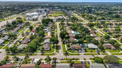 514 SW 72nd Terrace North Lauderdale FL 33068