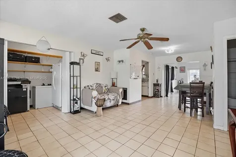 514 SW 72nd Terrace North Lauderdale FL 33068