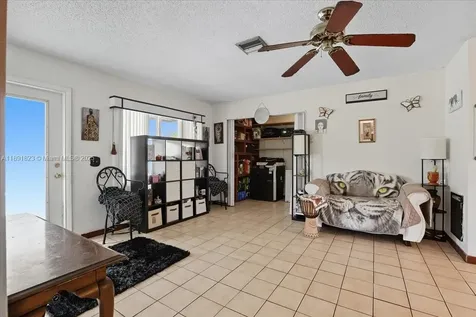 514 SW 72nd Terrace North Lauderdale FL 33068