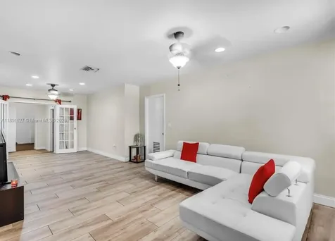 6441 Allen Street Hollywood FL 33024