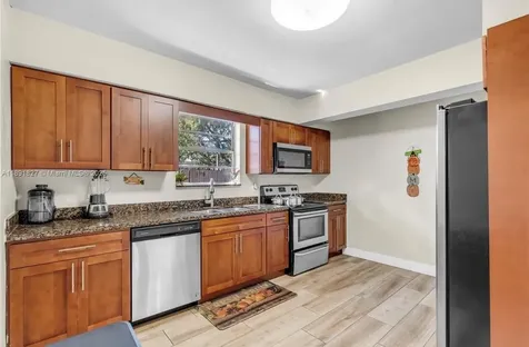 6441 Allen Street Hollywood FL 33024