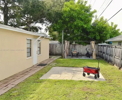 6441 Allen Street Hollywood FL 33024