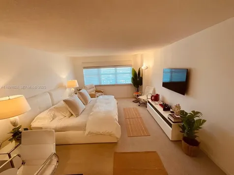 4900 N Ocean Boulevard Lauderdale By The Sea FL 33308