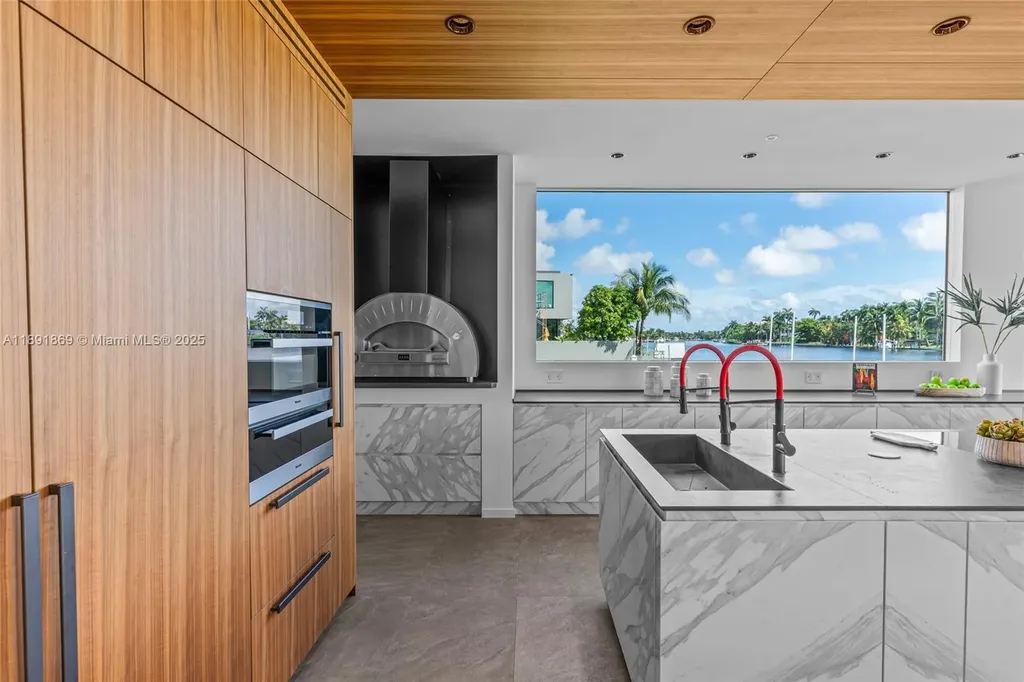 2131 NE 15th Street Fort Lauderdale FL 33304