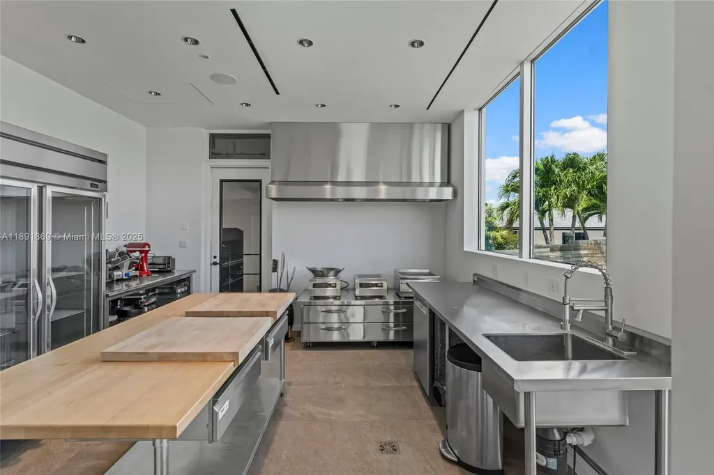 2131 NE 15th Street Fort Lauderdale FL 33304