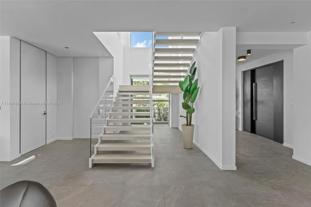 2131 NE 15th Street Fort Lauderdale FL 33304