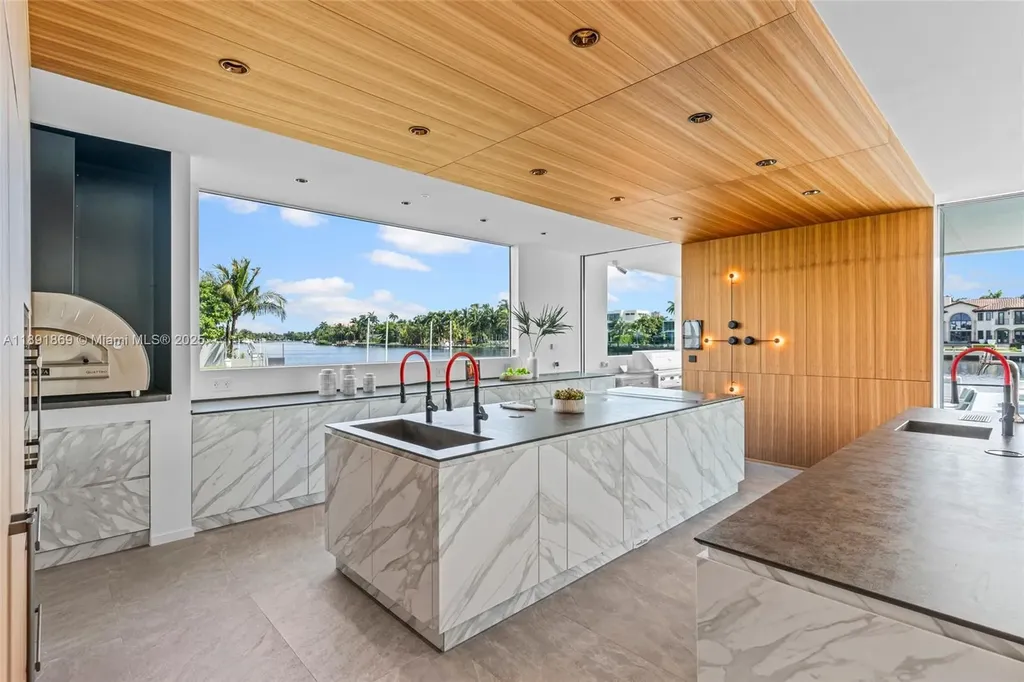 2131 NE 15th Street Fort Lauderdale FL 33304