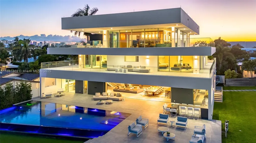 2131 NE 15th Street Fort Lauderdale FL 33304