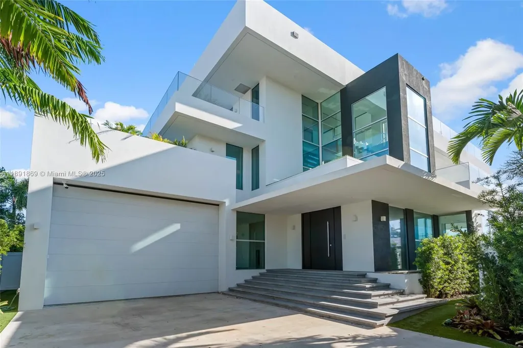 2131 NE 15th Street Fort Lauderdale FL 33304