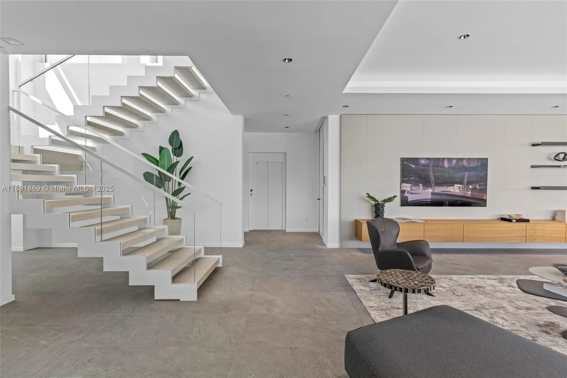 2131 NE 15th Street Fort Lauderdale FL 33304