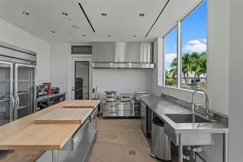 2131 NE 15th Street Fort Lauderdale FL 33304