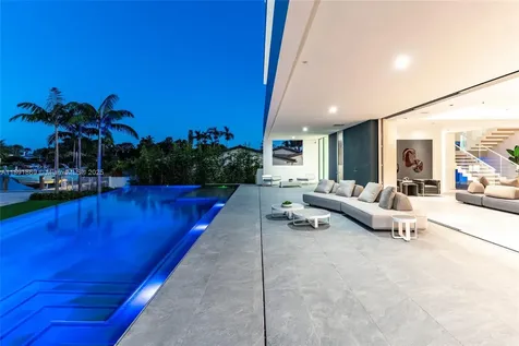 2131 NE 15th Street Fort Lauderdale FL 33304