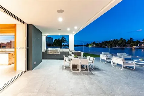 2131 NE 15th Street Fort Lauderdale FL 33304