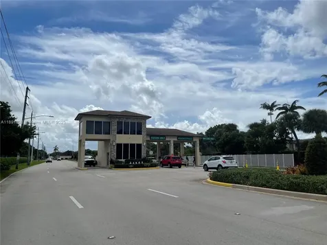 800 SW 142nd Avenue Pembroke Pines FL 33027