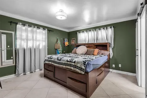 14263 SW 76th Street Miami FL 33183