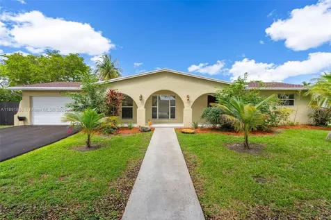 14263 SW 76th Street Miami FL 33183