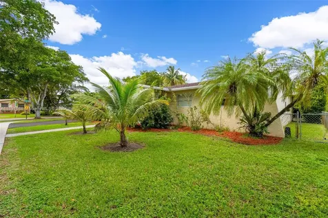 14263 SW 76th Street Miami FL 33183