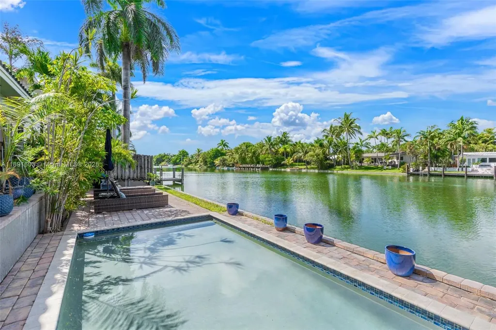 1609 NE 20th Avenue Fort Lauderdale FL 33305