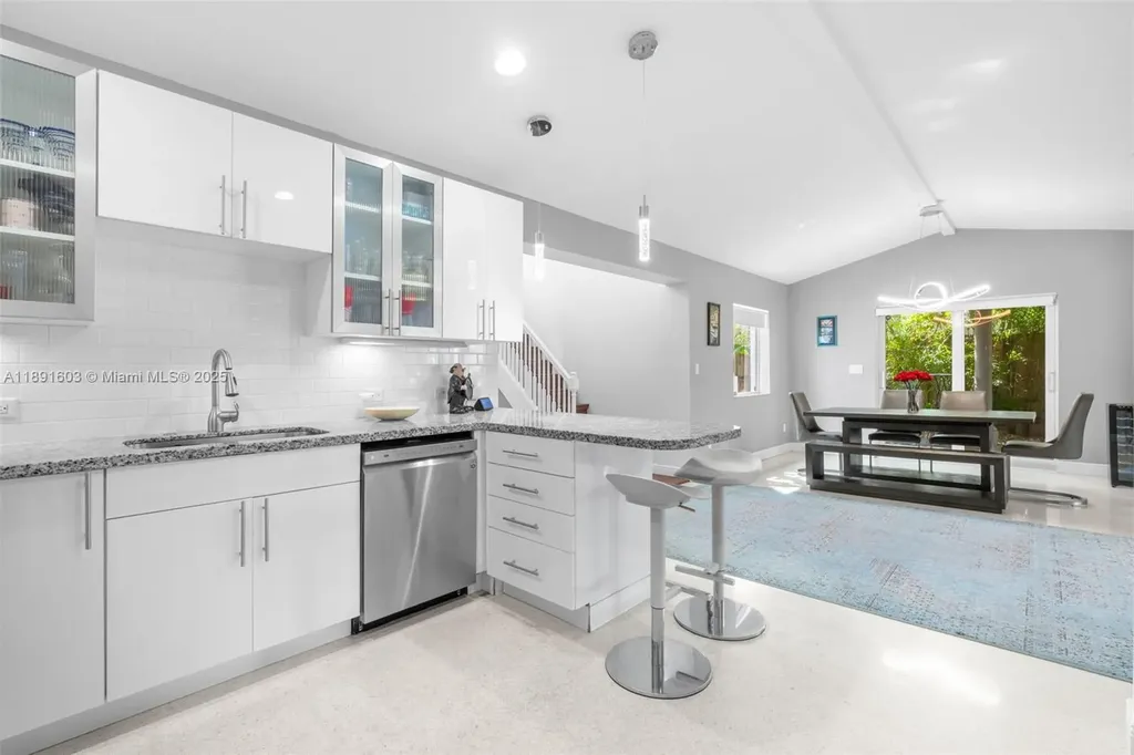 1609 NE 20th Avenue Fort Lauderdale FL 33305